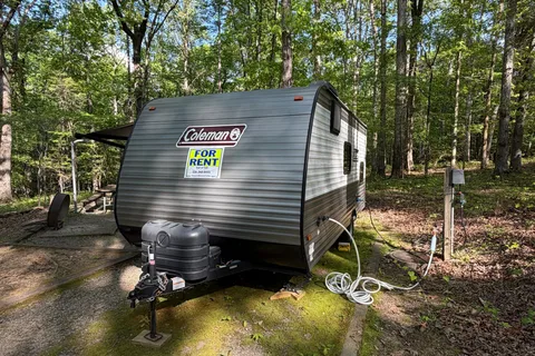 Portable Airbnb\2024 Coleman RV Camper (Sleeps 4)