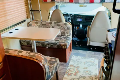 Craven Adventure Forester 2251SLE Class C