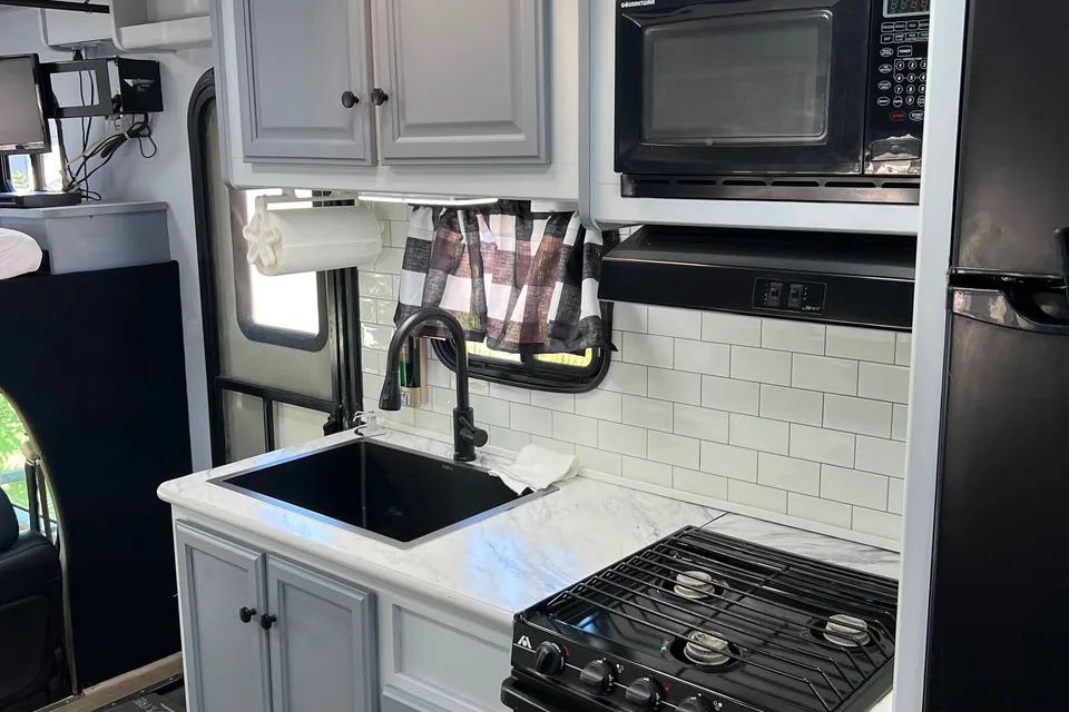 Sable's Tioga Ranger Class C Home Away From Home