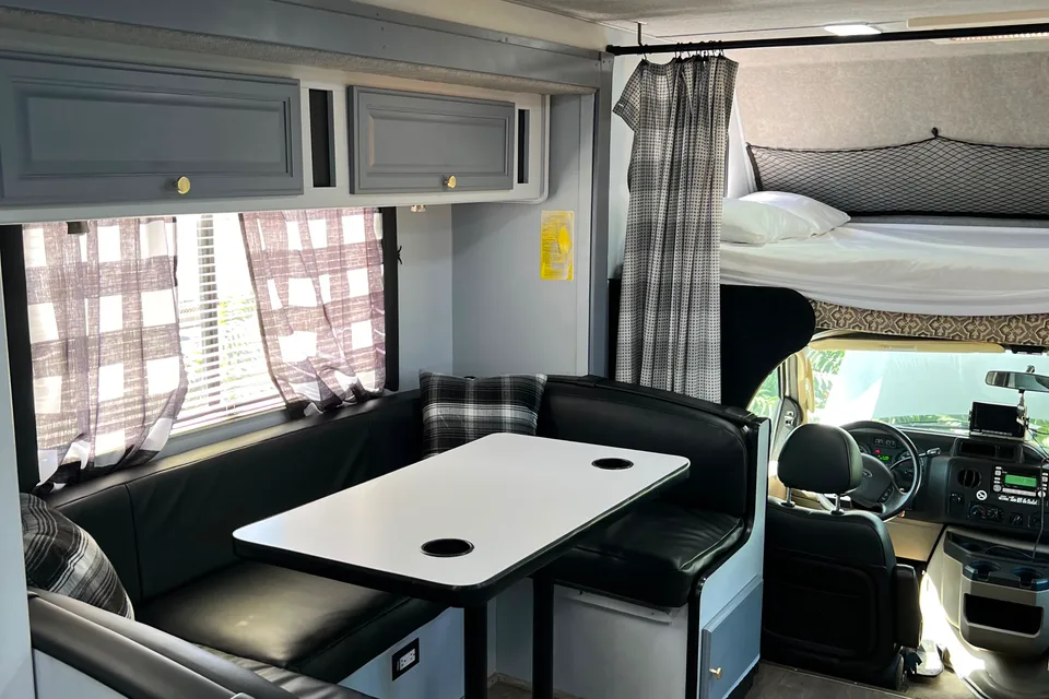 Sable's Tioga Ranger Class C Home Away From Home
