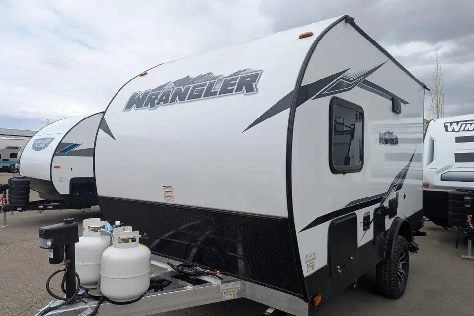 Carefree's Wrangler 170 QB Travel Trailer