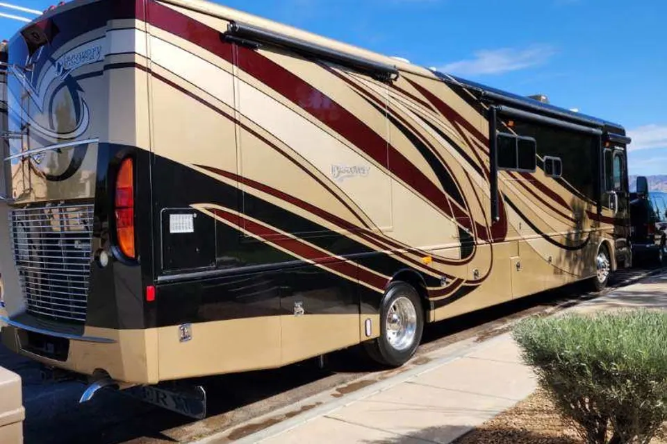 Fleetwood Disco 40X RV Rental