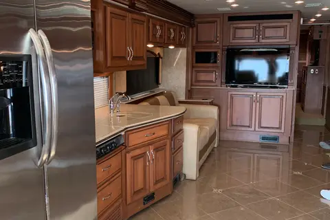 Fleetwood Disco 40X RV Rental