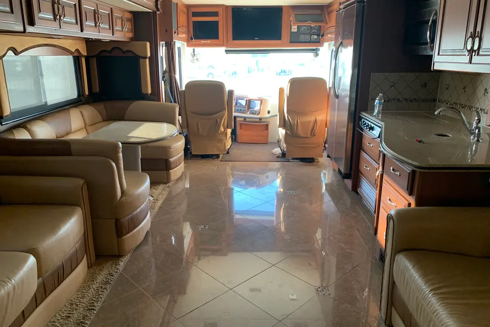 Fleetwood Disco 40X RV Rental