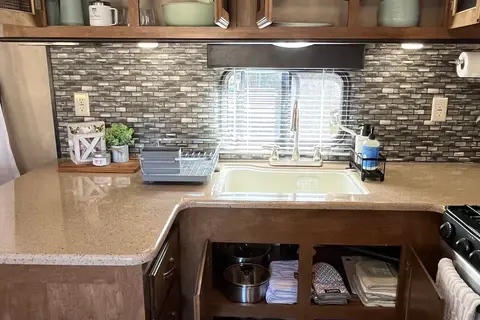 RV Glamping in Relaxing Avila Beach And Surrounding Areas!