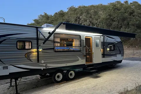 RV Glamping in Relaxing Avila Beach And Surrounding Areas!