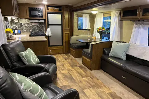 RV Glamping in Relaxing Avila Beach And Surrounding Areas!