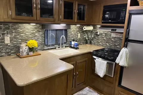 RV Glamping in Relaxing Avila Beach And Surrounding Areas!