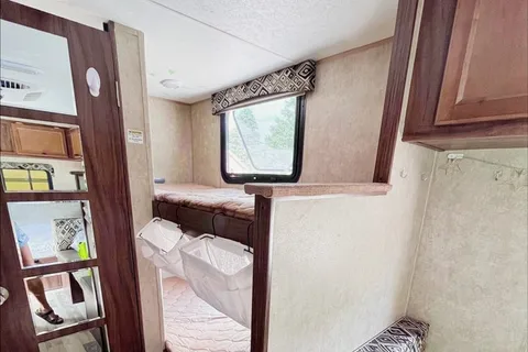 Jenny's Coachmen Clipper. 17 BH Travel Trailer