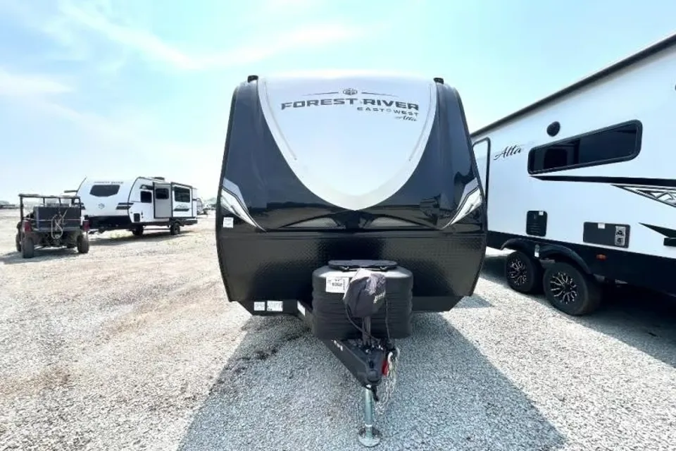 "Monorail A" East to West Alta 2800KBH Travel Trailer