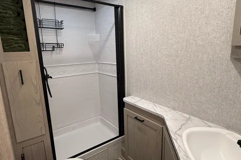 "Monorail A" East to West Alta 2800KBH Travel Trailer