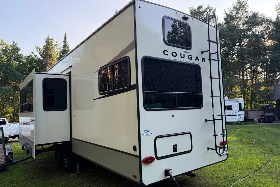 2025 Keystone Cougar Fifth Wheel