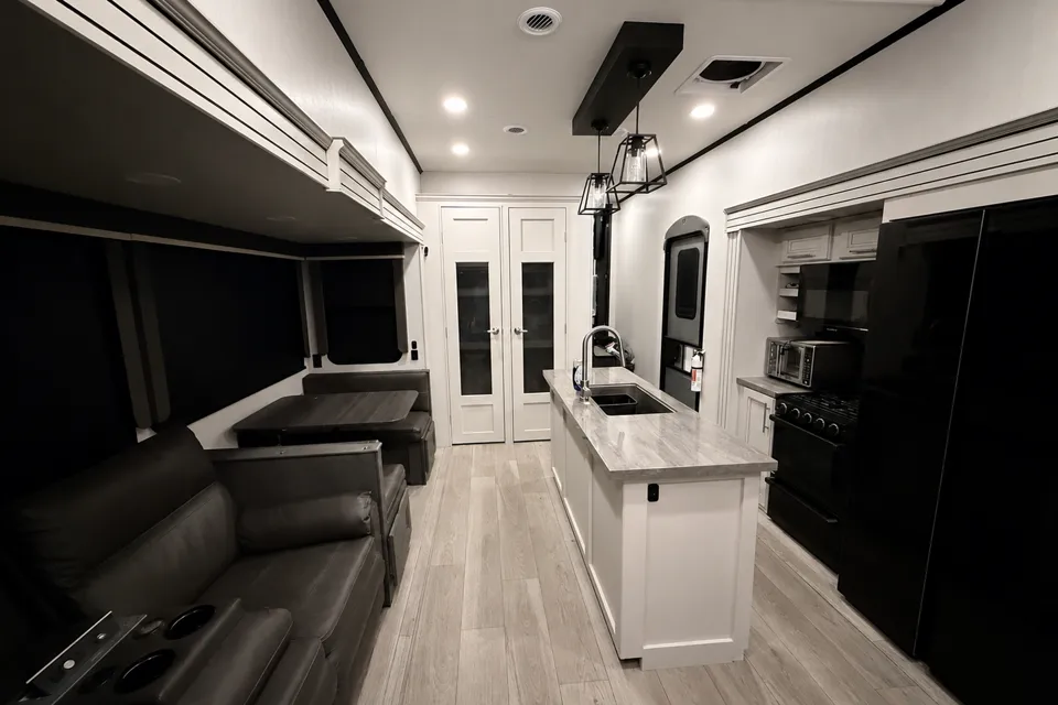 2025 Keystone Cougar Fifth Wheel