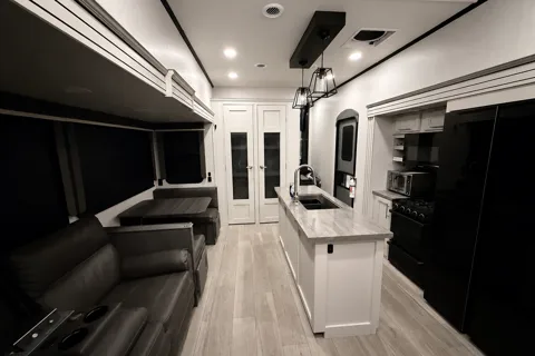 2025 Keystone Cougar Fifth Wheel