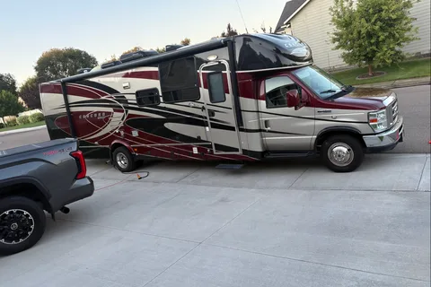 John’s Coachmen Concord Class C