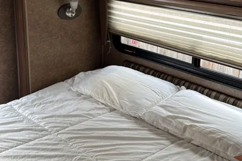 John’s Coachmen Concord Class C