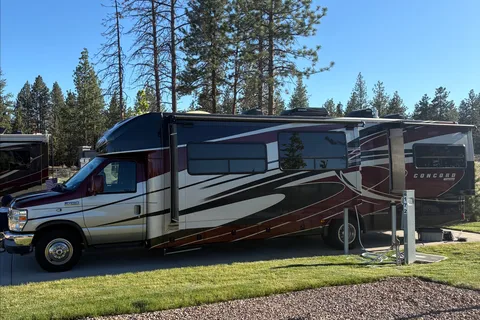 John’s Coachmen Concord Class C