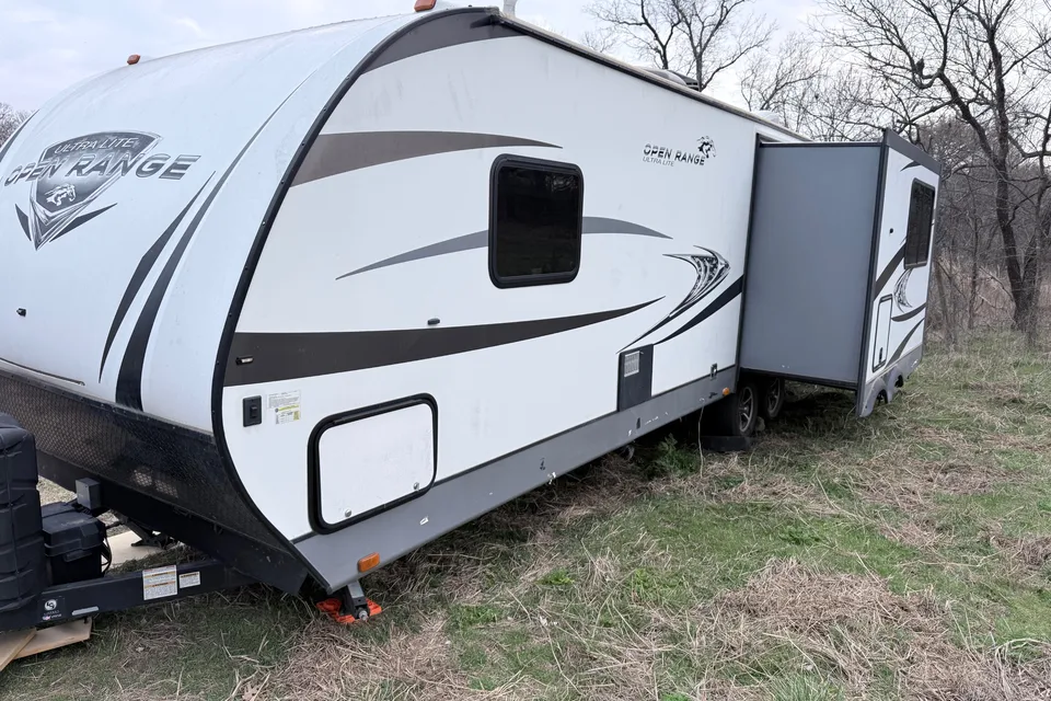 Barre's Highland Ridge RV Open range 2804rk Travel Trailer