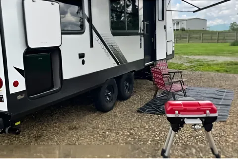 The Flower Bed - "Sunflower" Delivery/Pickup or Campground/Offgrid we have you covered !