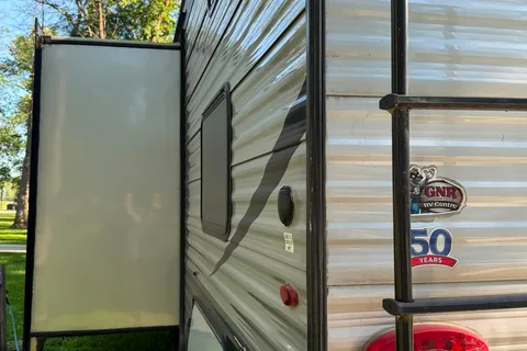 Travis's Jayco SLX 28BHS Travel Trailer
