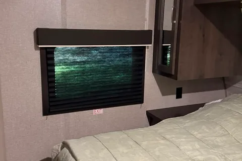 Travis's Jayco SLX 28BHS Travel Trailer