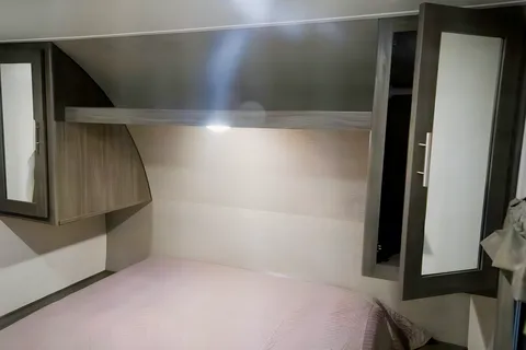 Jeremy's Shasta 26DB Travel Trailer