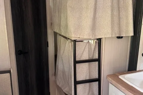 Ingrid's Introvert Inn
