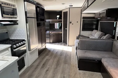 dylan's Jayco Jayflight 28bhs Travel Trailer