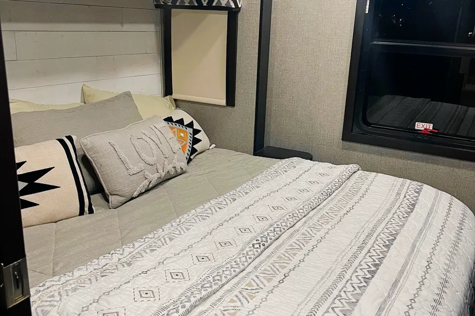 Farmhouse On Wheels