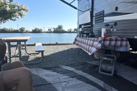 Michelle's Jayco Jay Flight Travel Trailer