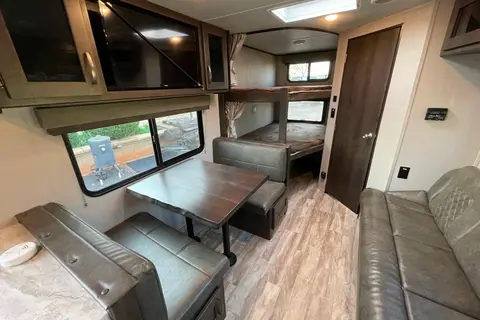 Spacious Clean 29' Grand Design Travel Trailer