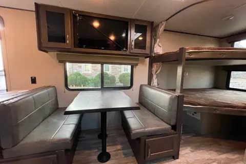 Spacious Clean 29' Grand Design Travel Trailer