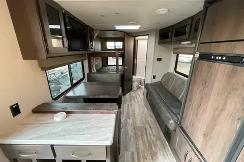 Spacious Clean 29' Grand Design Travel Trailer