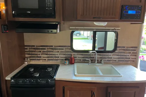 Danielle's Jayco Feather ULT Travel Trailer