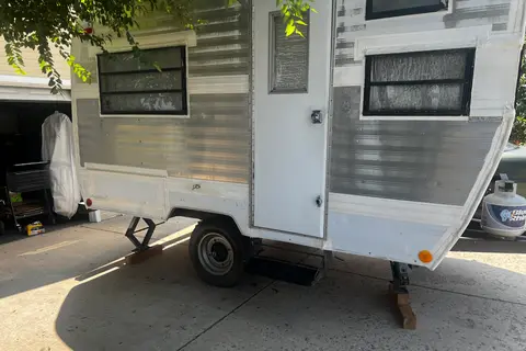 RUSTIC CABIN ON WHEELS!!