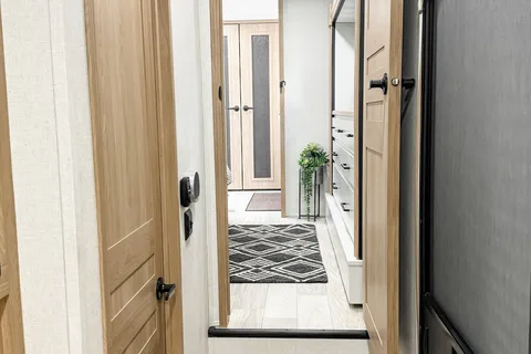 2025 Luxury 5th Wheel - SandPiper 3800RK