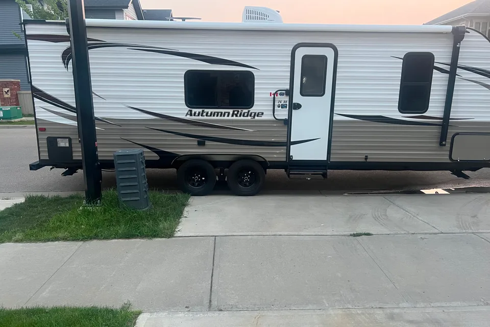 2021 Starcraft Autumnridge Travel Trailer