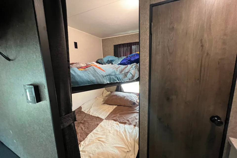 2021 Starcraft Autumnridge Travel Trailer