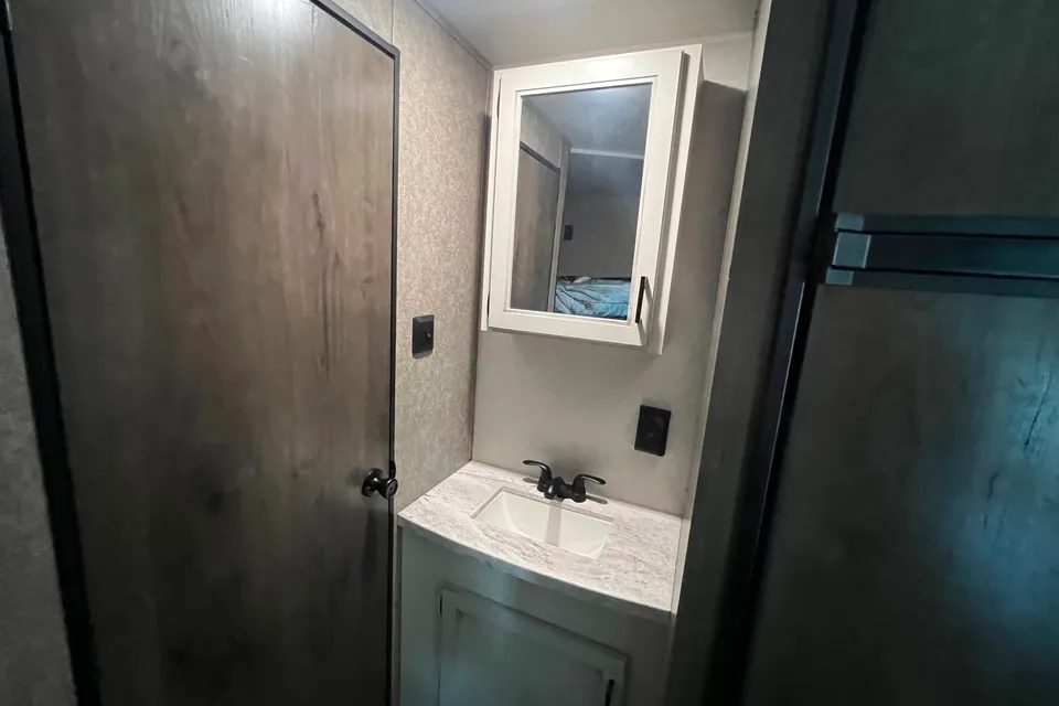 2021 Starcraft Autumnridge Travel Trailer