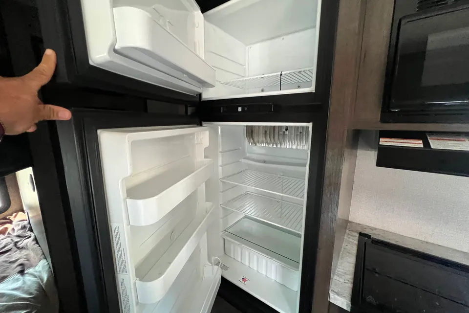 2021 Starcraft Autumnridge Travel Trailer