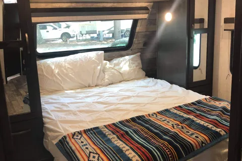 Wonderlost travel trailer