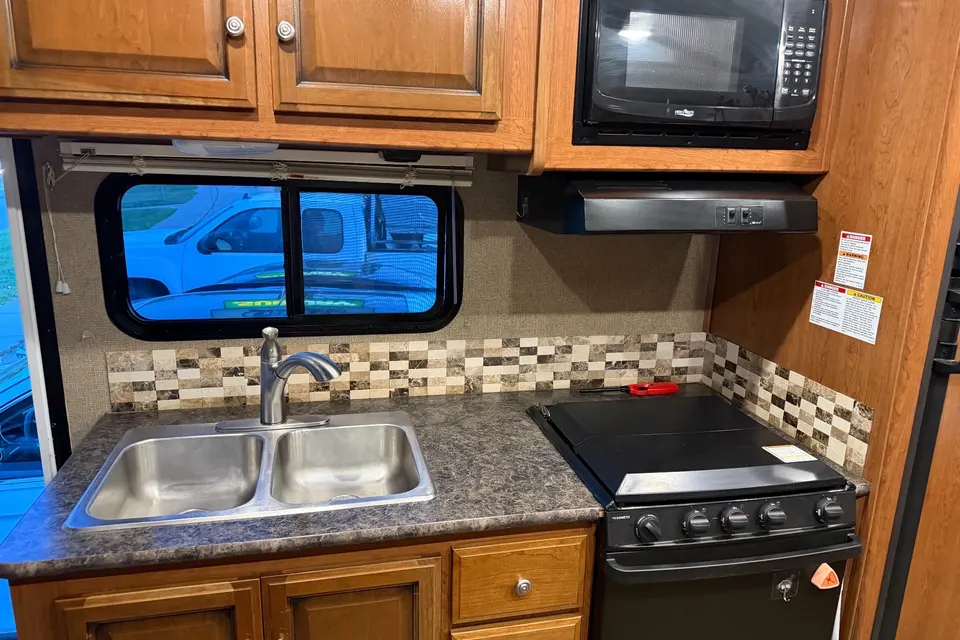 Fleet #C12 Class C with Dinette Slideout – Spacious Comfort for Families (Sleeps 4 Adults + 2 Kids)
