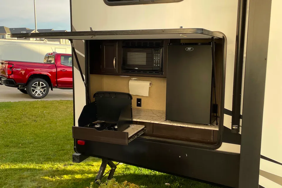Family friendly 35FT Travel Trailer with Bunk room