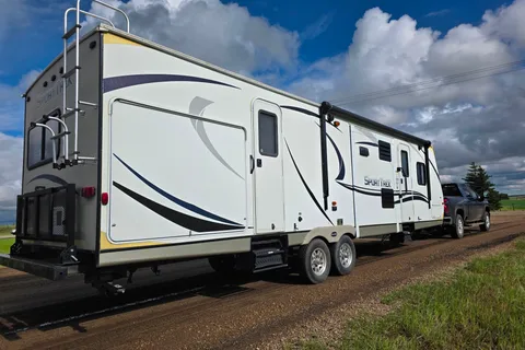 Brittany's Spacious Sport Trek Family Friendly Travel Trailer