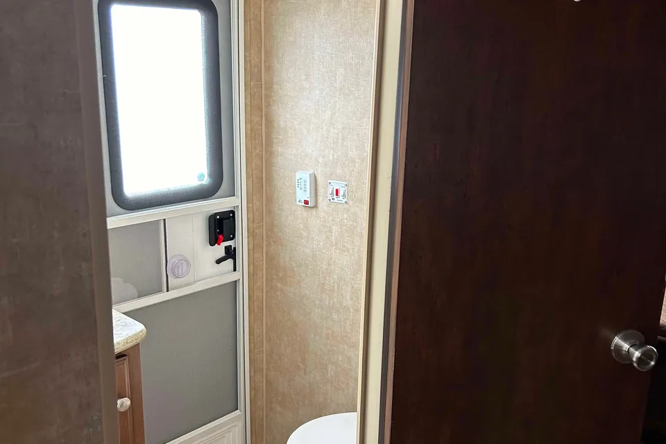 Brittany's Spacious Sport Trek Family Friendly Travel Trailer