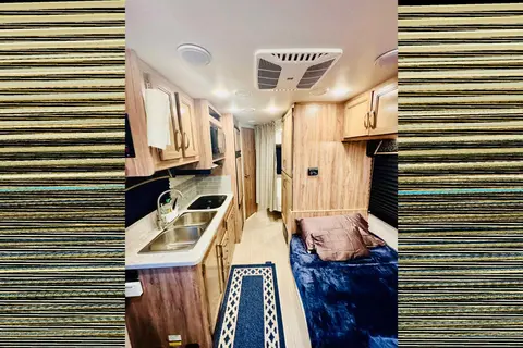 Sathiyavahini's Jayco Jayco Redhawk SE Class C