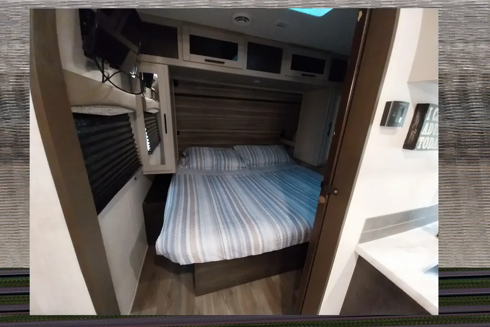 Julian's Cruiser Aire