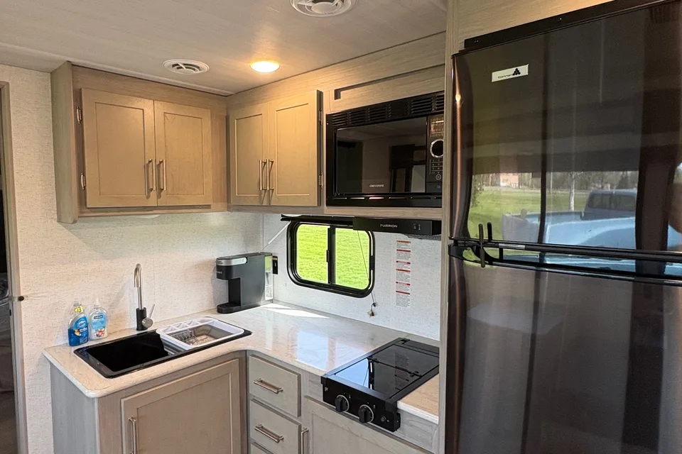 L&B's Keystone Springdale Travel Trailer