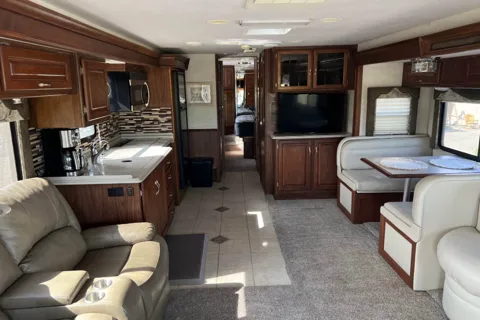 Colleen's National RV Tropi-Cal Class A