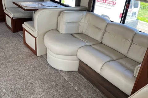 Colleen's National RV Tropi-Cal Class A